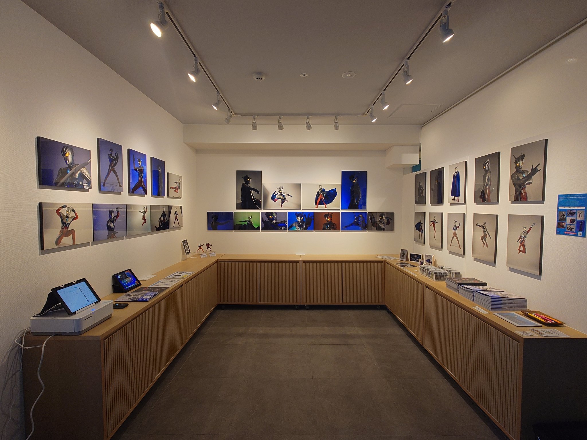 【 赛罗奥特曼15周年  】摄影家・中西学 赛罗奥特曼  写真展【15 year