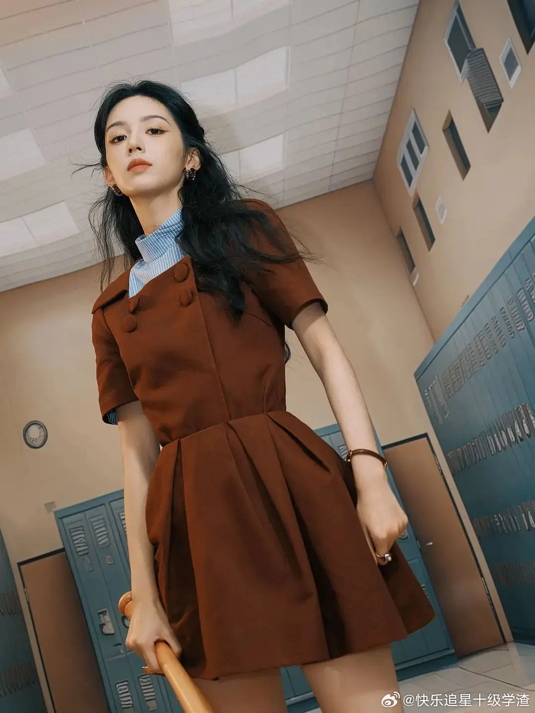 能不能再来个恶女给周也演😋 ​​​