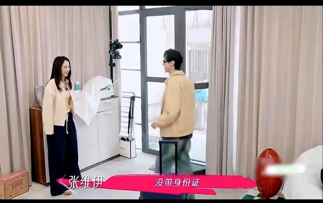 高云翔案开庭那天，董璇带着律师直飞悉尼，网友刷屏：“她图啥？”三个月后，她签字离