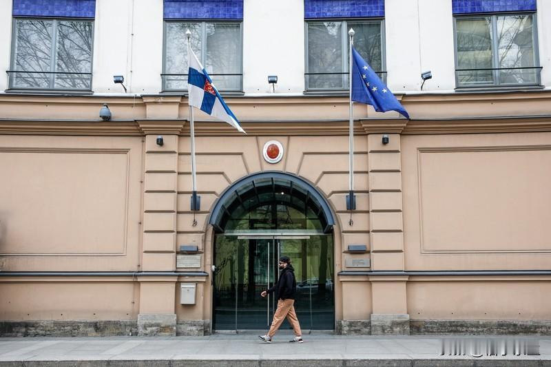 俄罗斯政府今日宣布终止与芬兰能源协议部分条款，与此同时，芬兰宣布将举行多场联合军