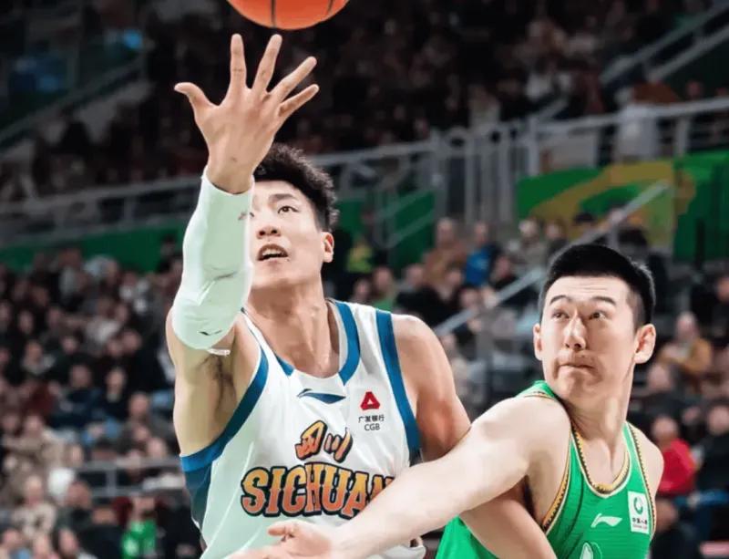 难求一胜！四川男篮遭遇常规赛35连败，下一场对阵吉林
04月06日讯，在CBA常