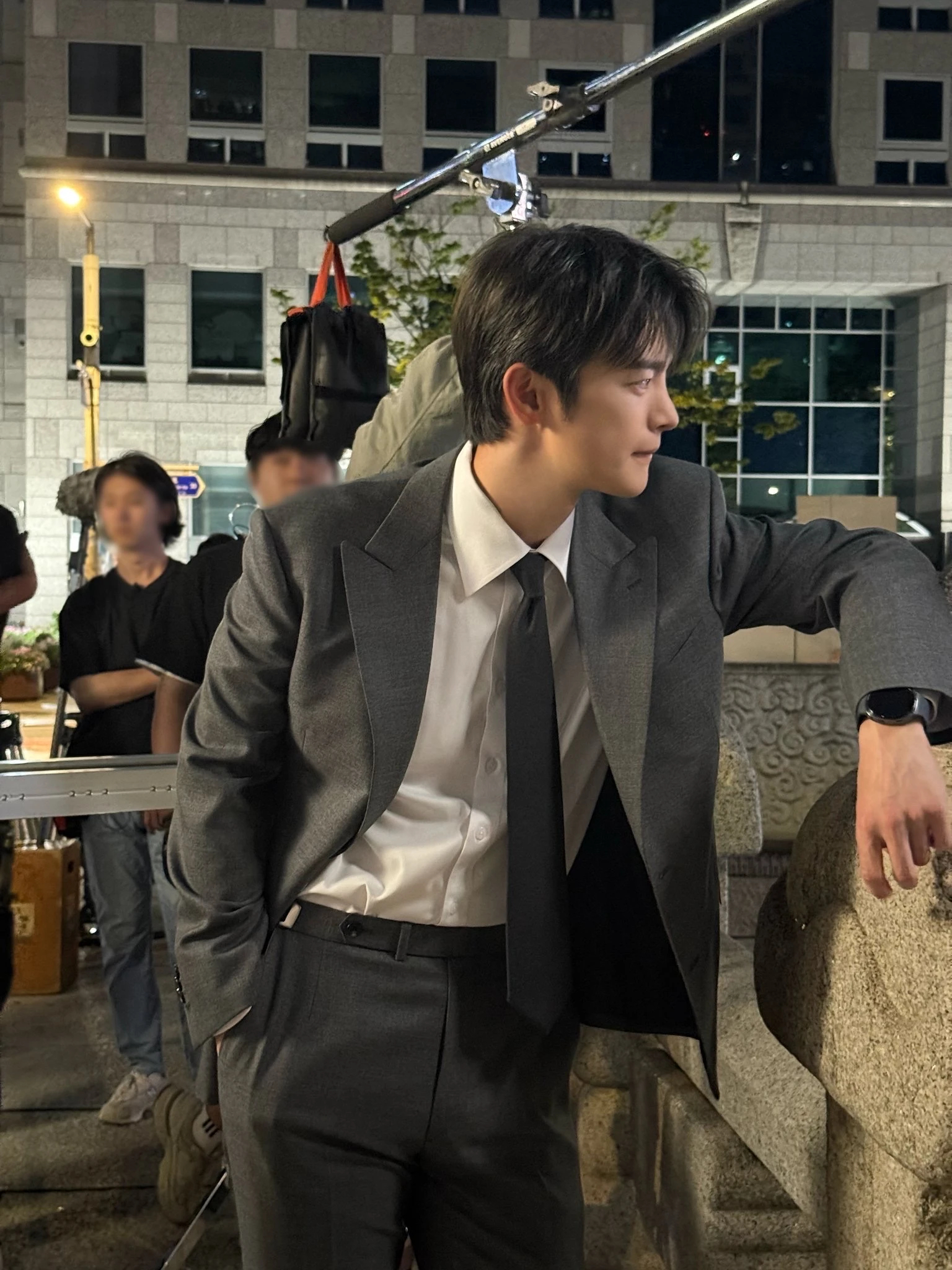 徐仁国 【20260630 StoryJ X更新】[📸]和时宇负责人一起的夜晚