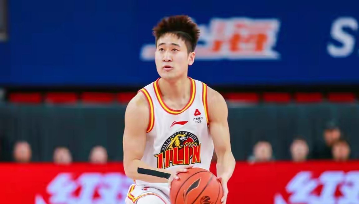 CBA CBA常规赛，吉林85-95不敌上海。本场比赛，吉林球员姜伟泽进攻端表现