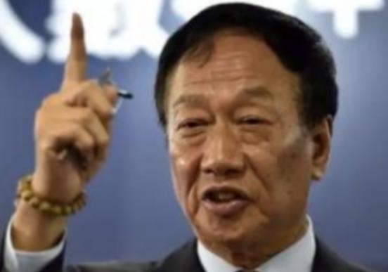 “只要大陆敢打，我就敢送”，他公开宣称，“若两岸爆发冲突，我会誓死守护台湾”，将