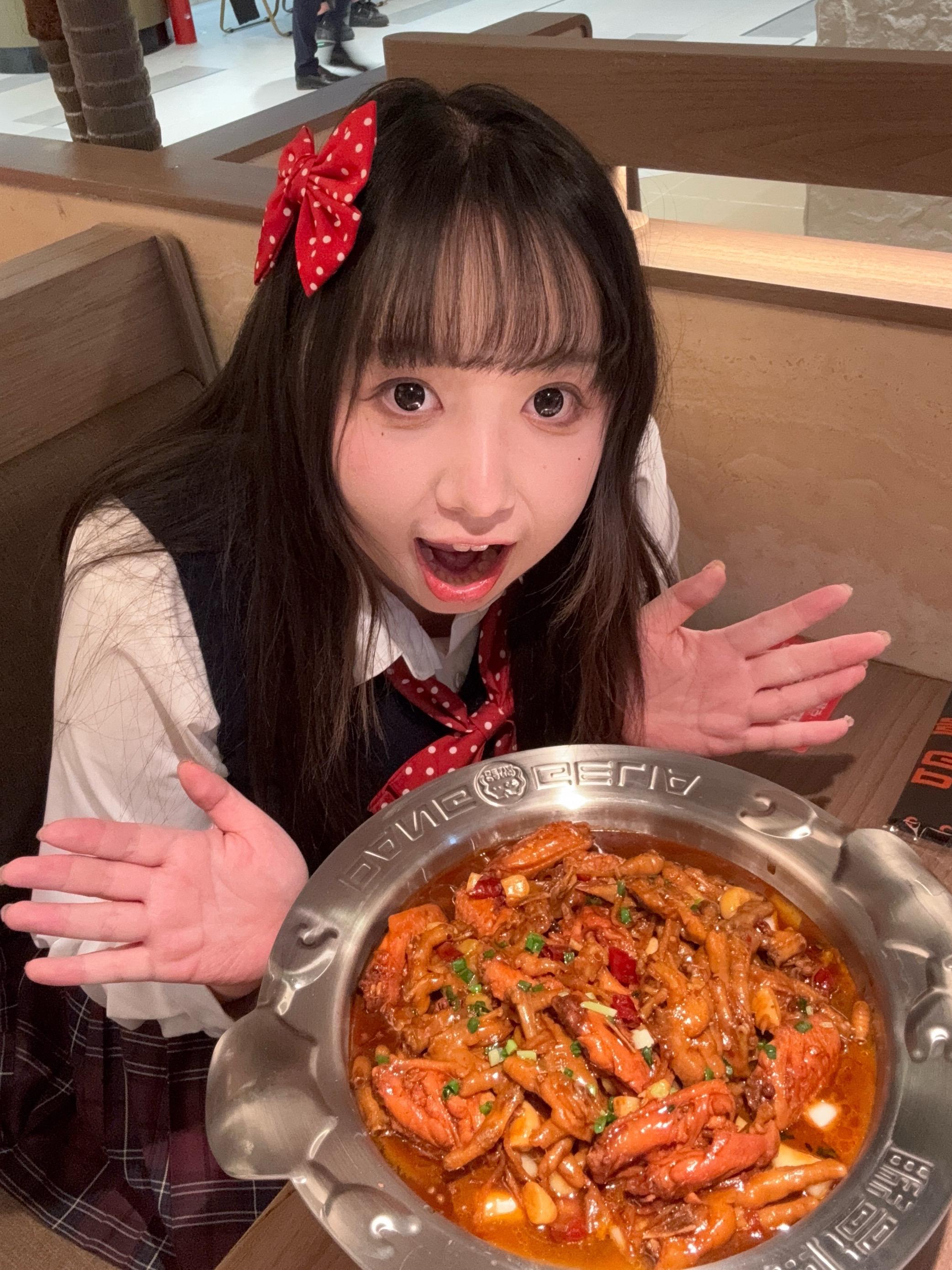 顶级馋的人也算是出片了。 🎀