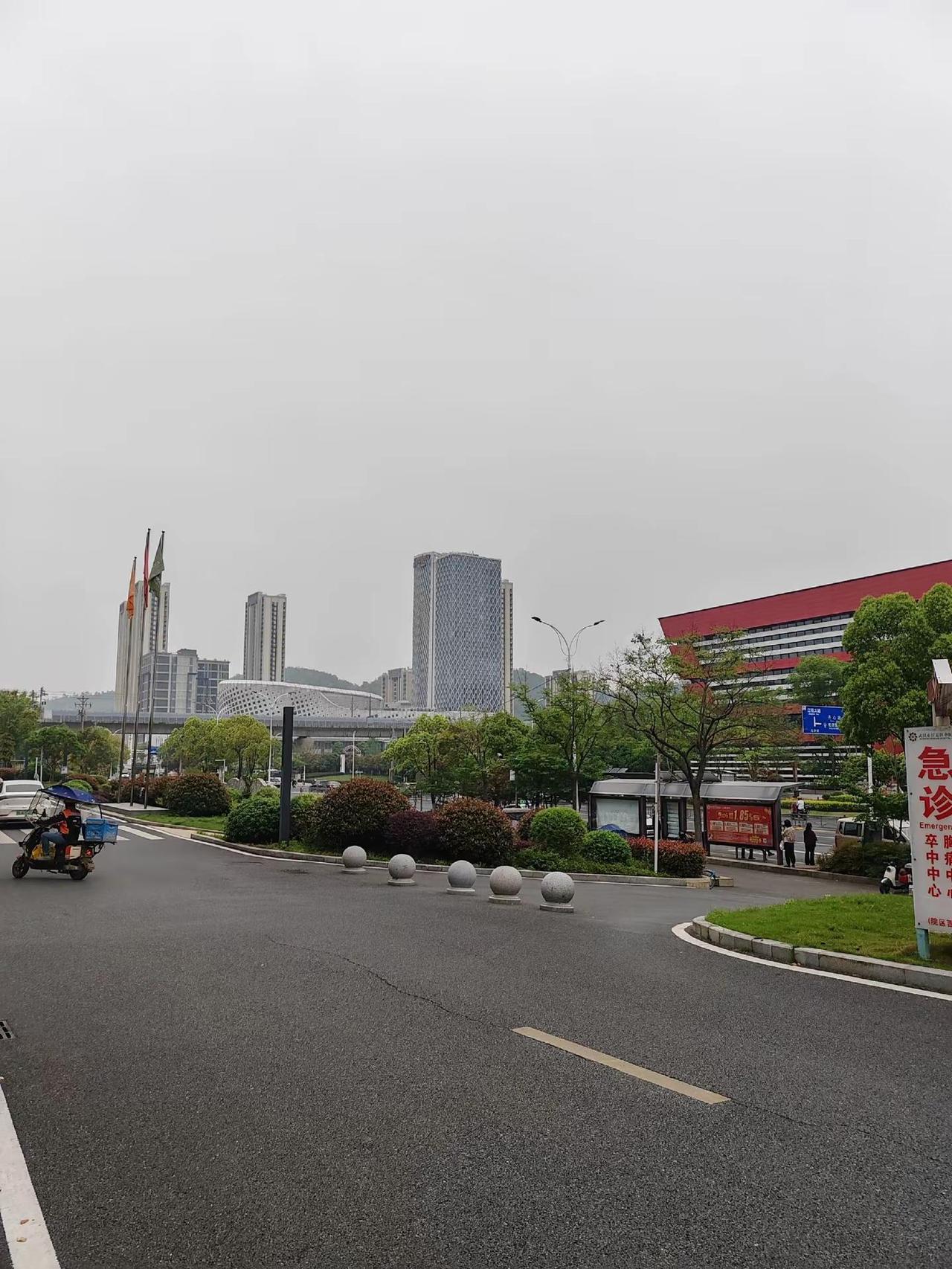 我的核武器！平时没用还惹我生气！关键时刻还是很给力