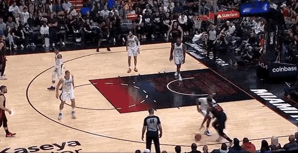 太可怕了！快船103-95热火，这4个事实你不得不承认：
1.过了这么多年，巴特