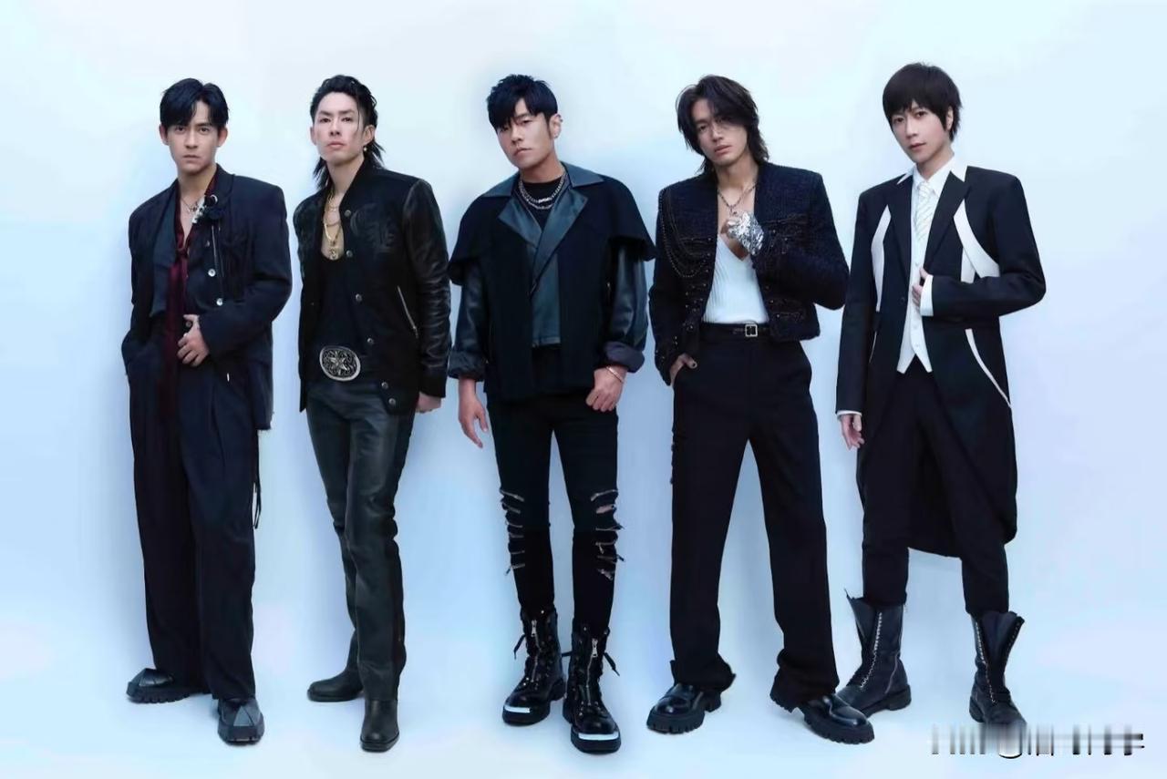 请问这些人在一起可以叫什么组合？
周渝民、吴建豪、周杰伦、言承旭、五月天阿信这五