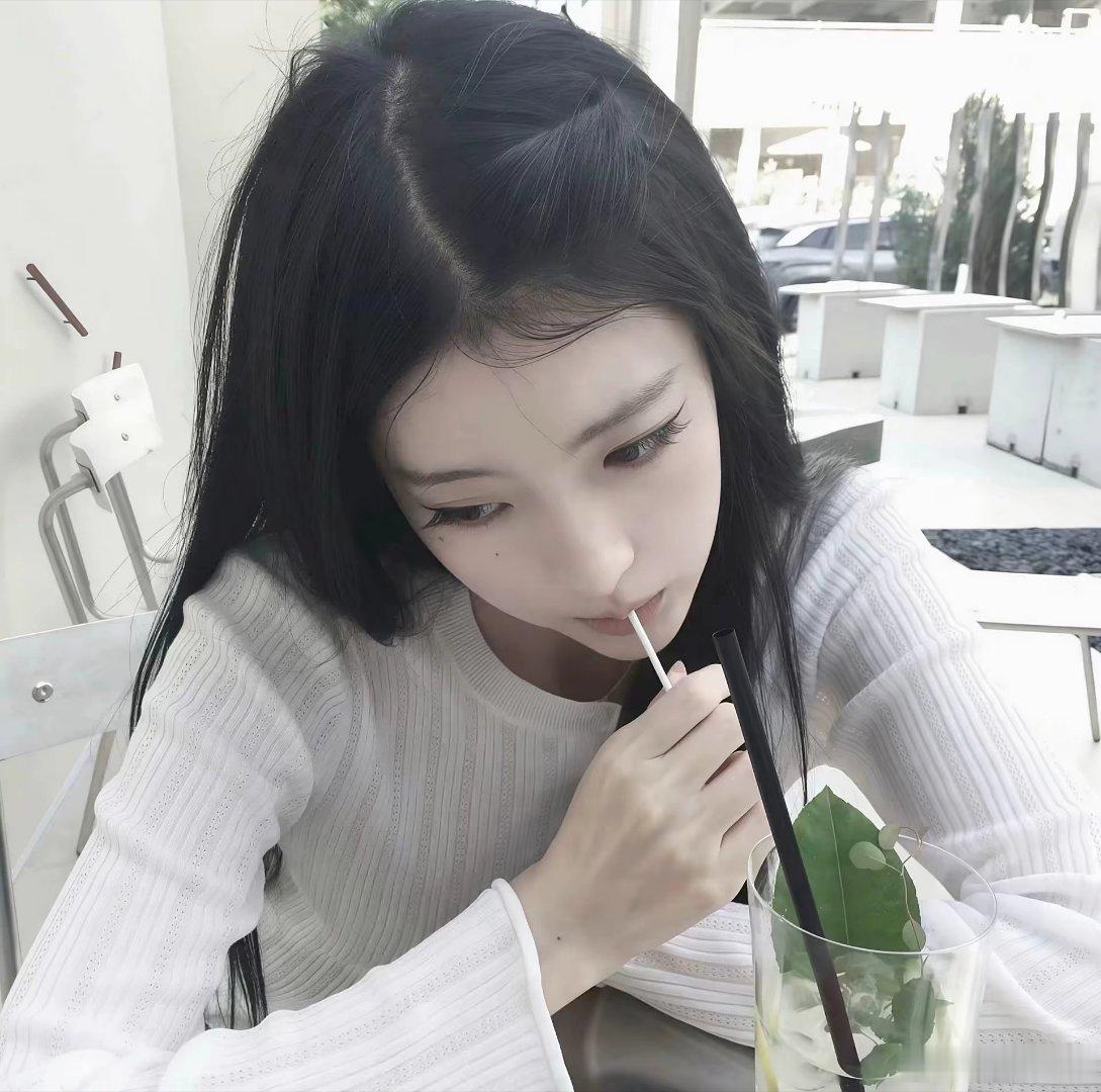 Wechat女头｜高质量头像｜ins风｜小众头像｜干净女头｜萌系头像｜女生头像分