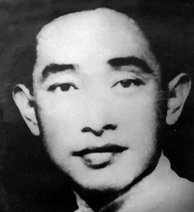 1928年，共产党员梅大栋被捕，敌人为了羞辱他，故意把他和偷牛贼关在一起，谁知偷