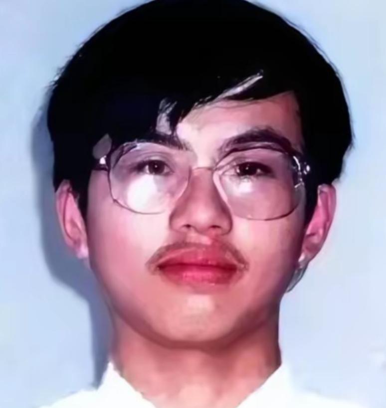 谁能想到，一个全省顶尖的理科状元，一个被全县捧在手心的天才少年，竟会在南京大学的