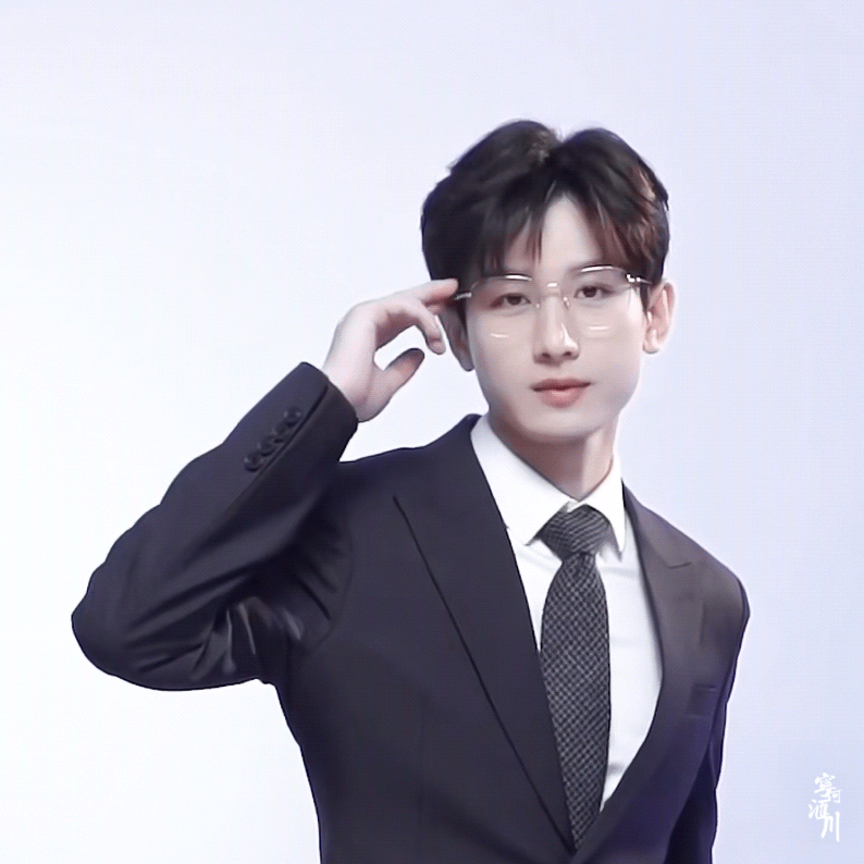 🎀ɴɪᴄᴇ ᴅᴀʏ按照自己的节奏，养好性格，好好生活， 日子长长，总会如愿以偿