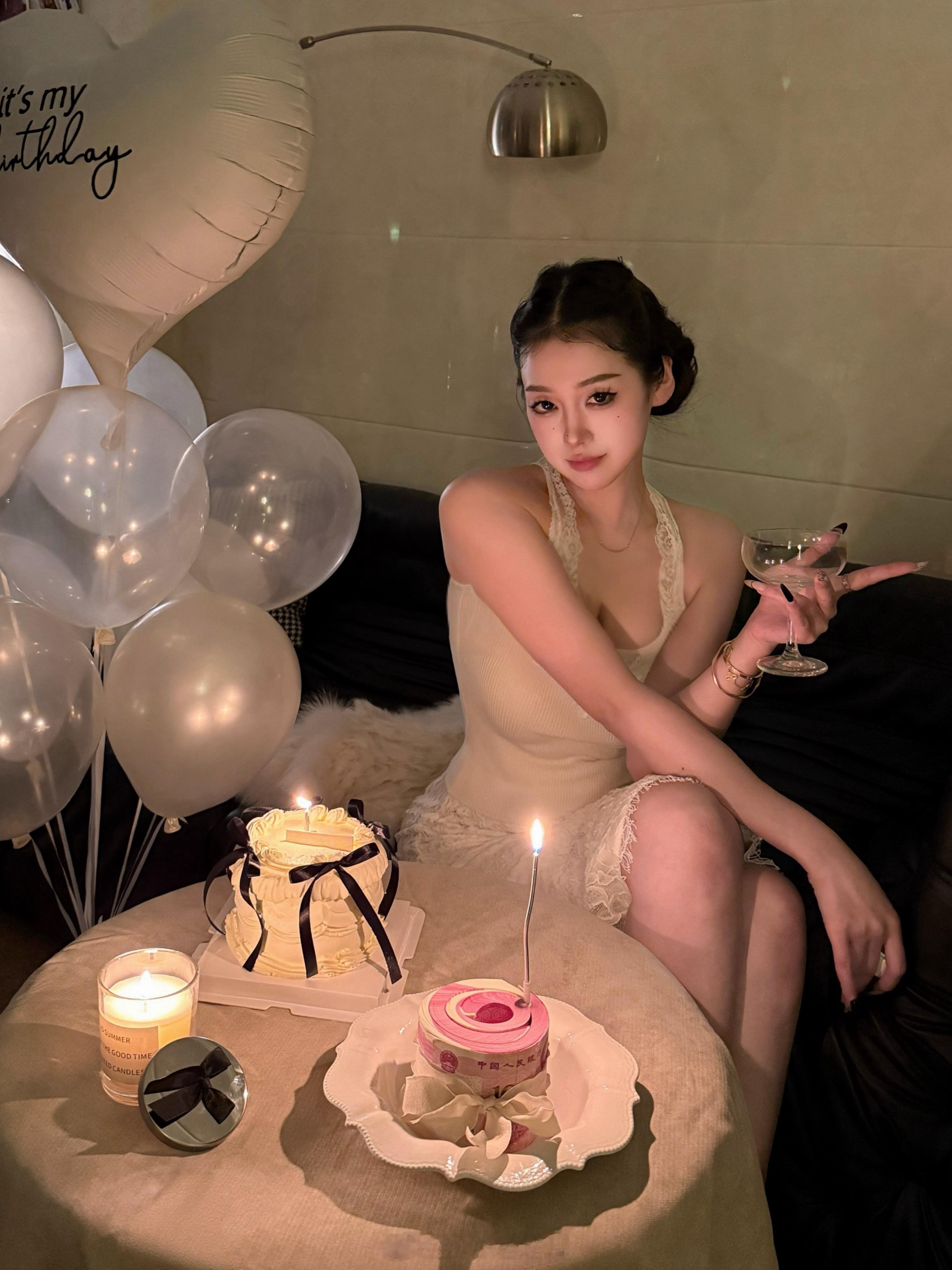 ʜᴀᴘᴘʏ ʙɪʀᴛʜᴅᴀʏ 30th ˏ𓌉🎂𓇋ˎ站在三十岁的门前：门内是