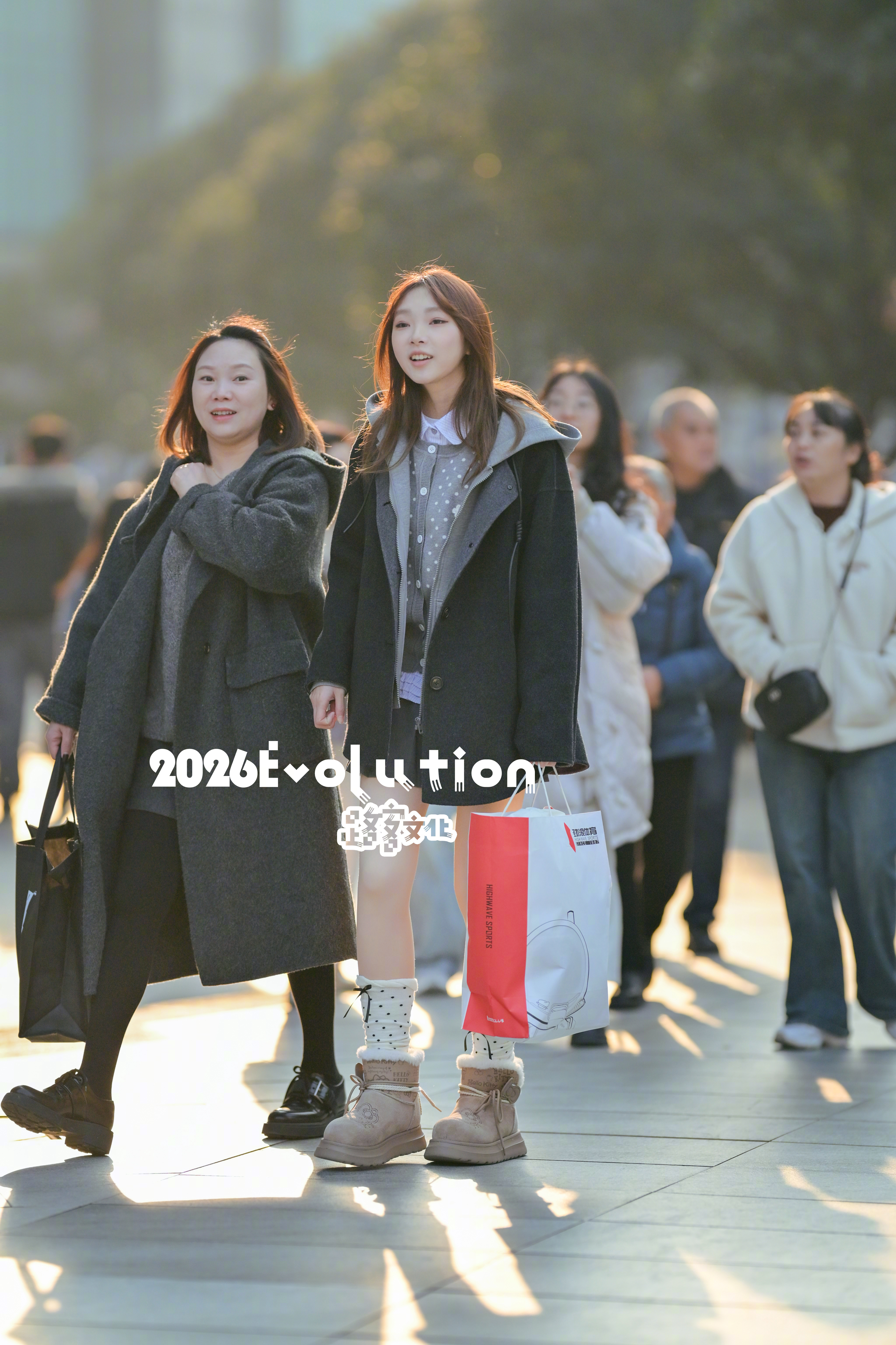 又拍到这个小姐姐了 