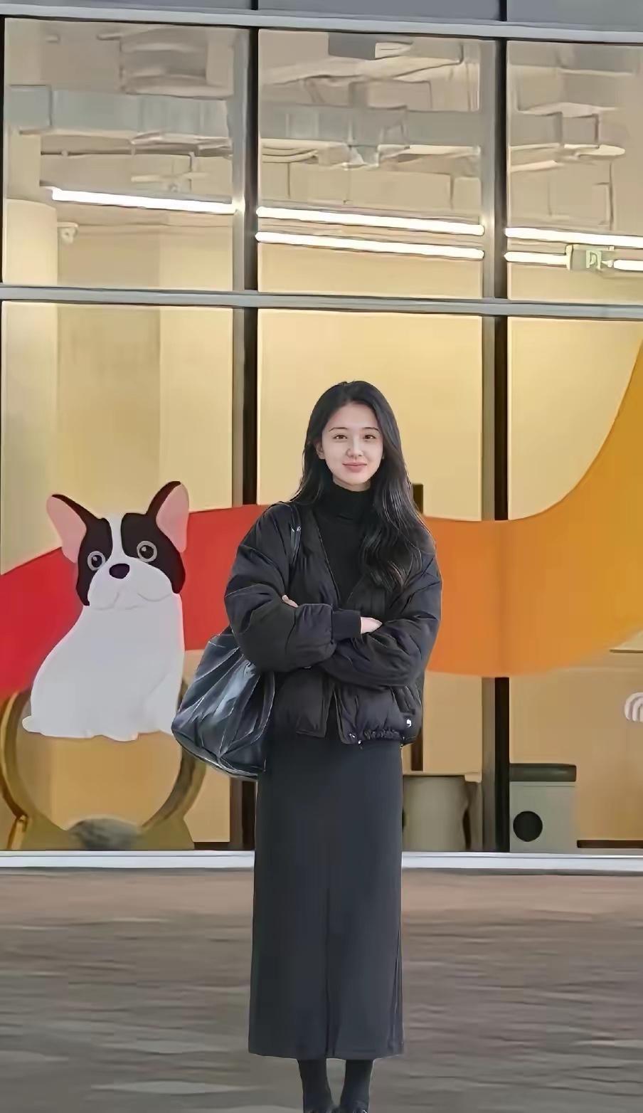 一年工资5万，有什么办法能要到她的联系方式