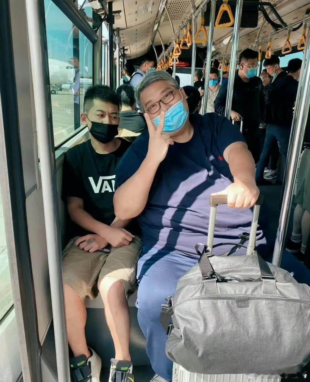 差点以为苏醒经纪人转行教声乐了声鸣远扬 苏醒在《声鸣远扬》里的表现太惊艳了，每首