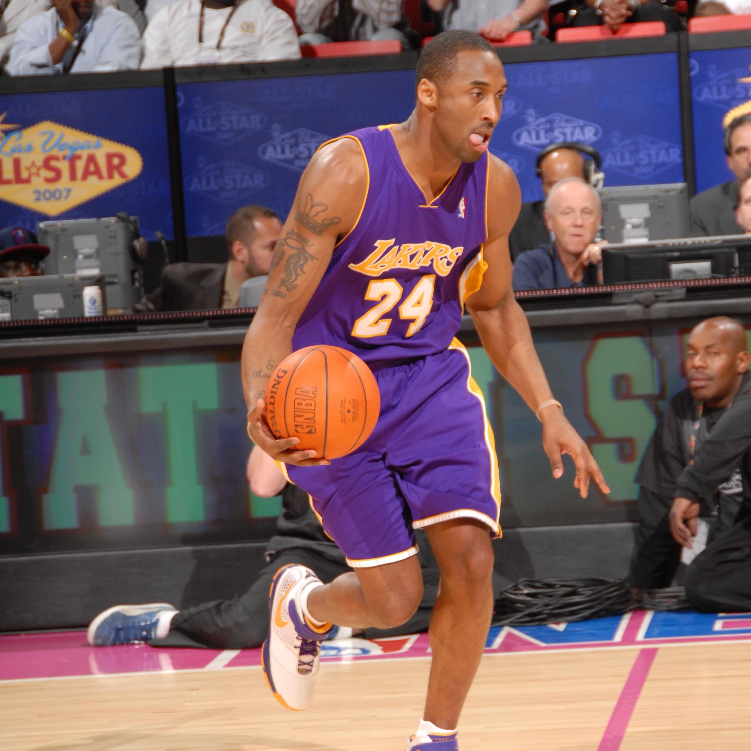 2007 年 NBA 拉斯维加斯全明星赛，西部队 153 比 132 战胜东部队