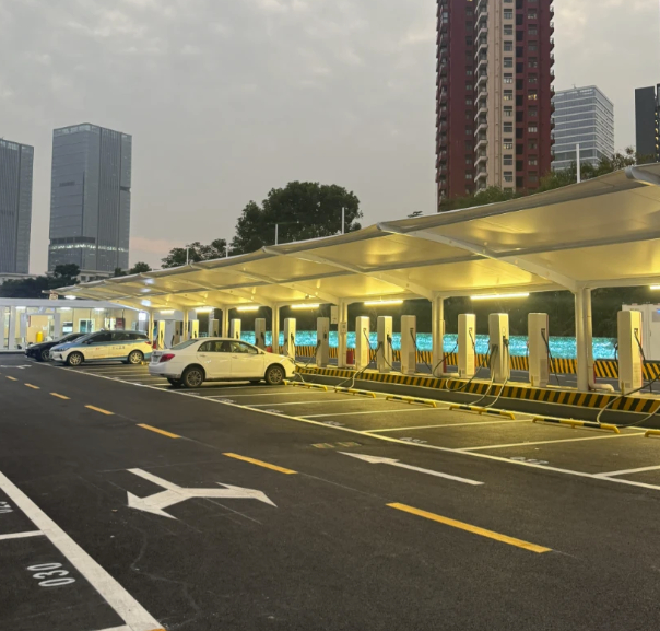 先行示范再提速！深圳已建成480千瓦以上超充站1227座、重卡超充换电站48座，