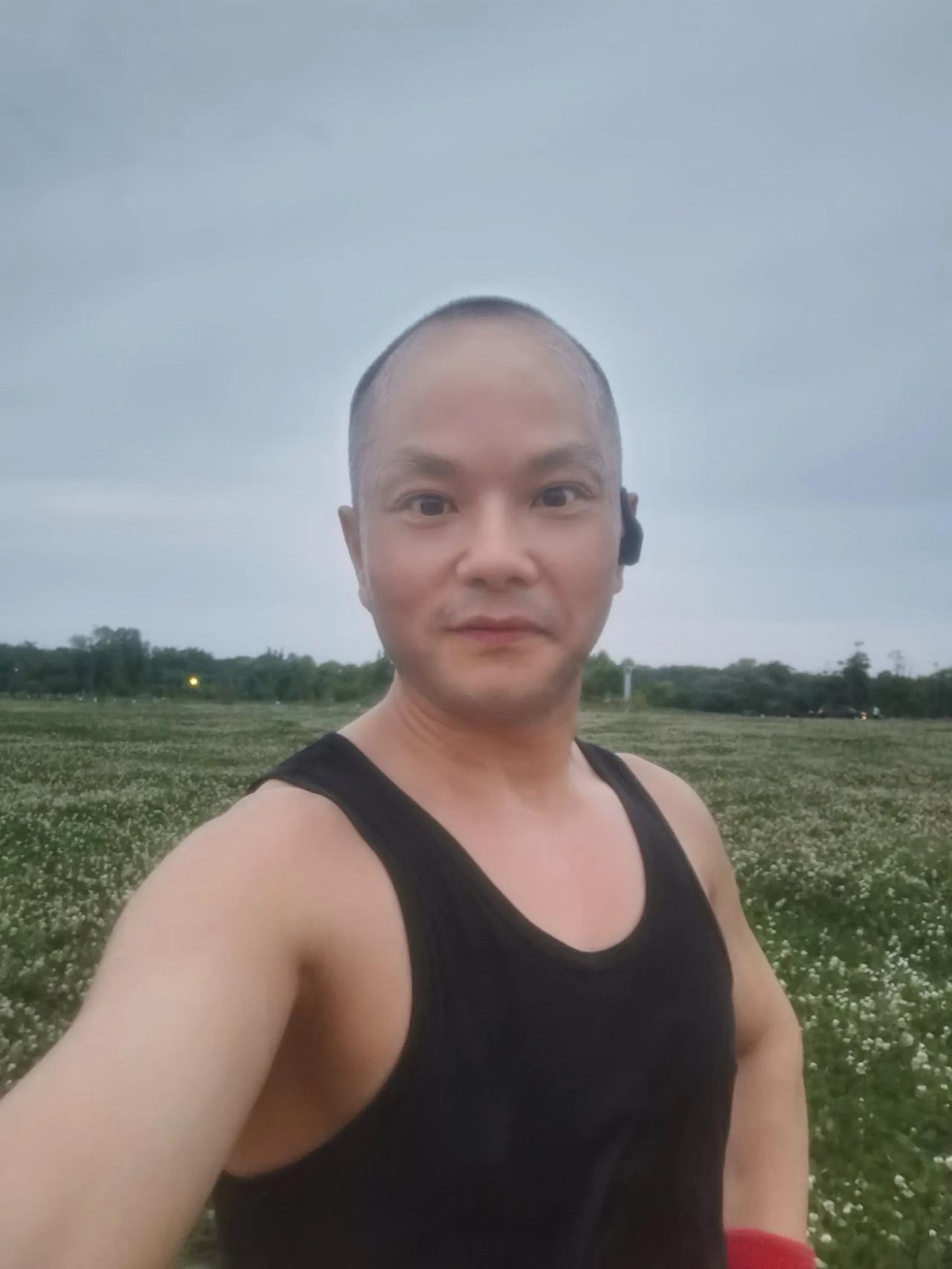 把复利法则运用于跑步中，持续奔跑，持续迭代，持续积累，持续裂变，持续打磨和精进，