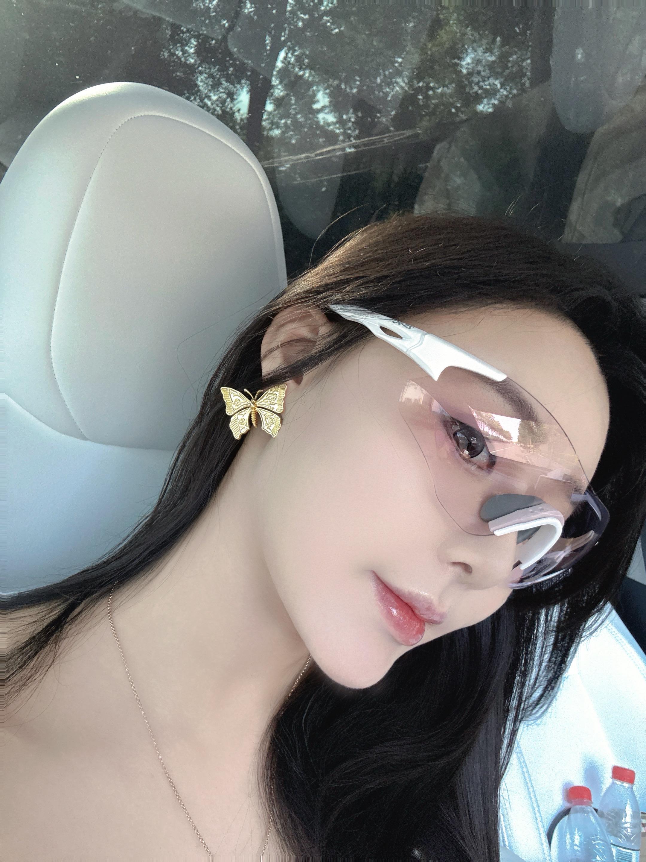 无事静坐喝茶 何羡门外繁华