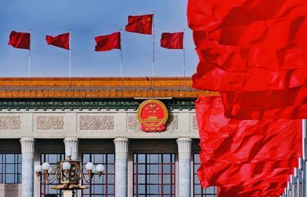 “如果必须走那条路，先辈的血就白流了！”这句话，最近在网上引起了很多人的共鸣。它