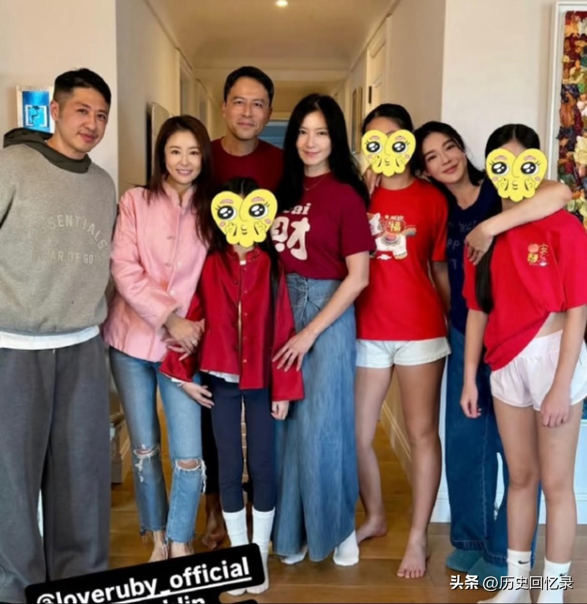 看到林心如女儿身高
突然明白儿大不由娘
9岁的女儿真是跳舞的好苗子
腕线过档
和