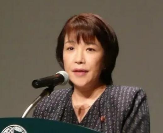 立陶宛新任总理说，希望把立陶宛驻“台湾办事处”改为“台北办事处”。说得好，你改你