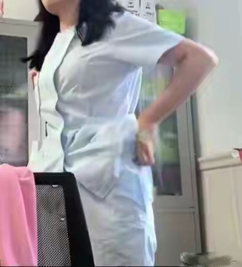 护士在医院更衣室换衣的私密画面，被人装摄像头偷拍还剪了30分钟视频发不雅网站，而