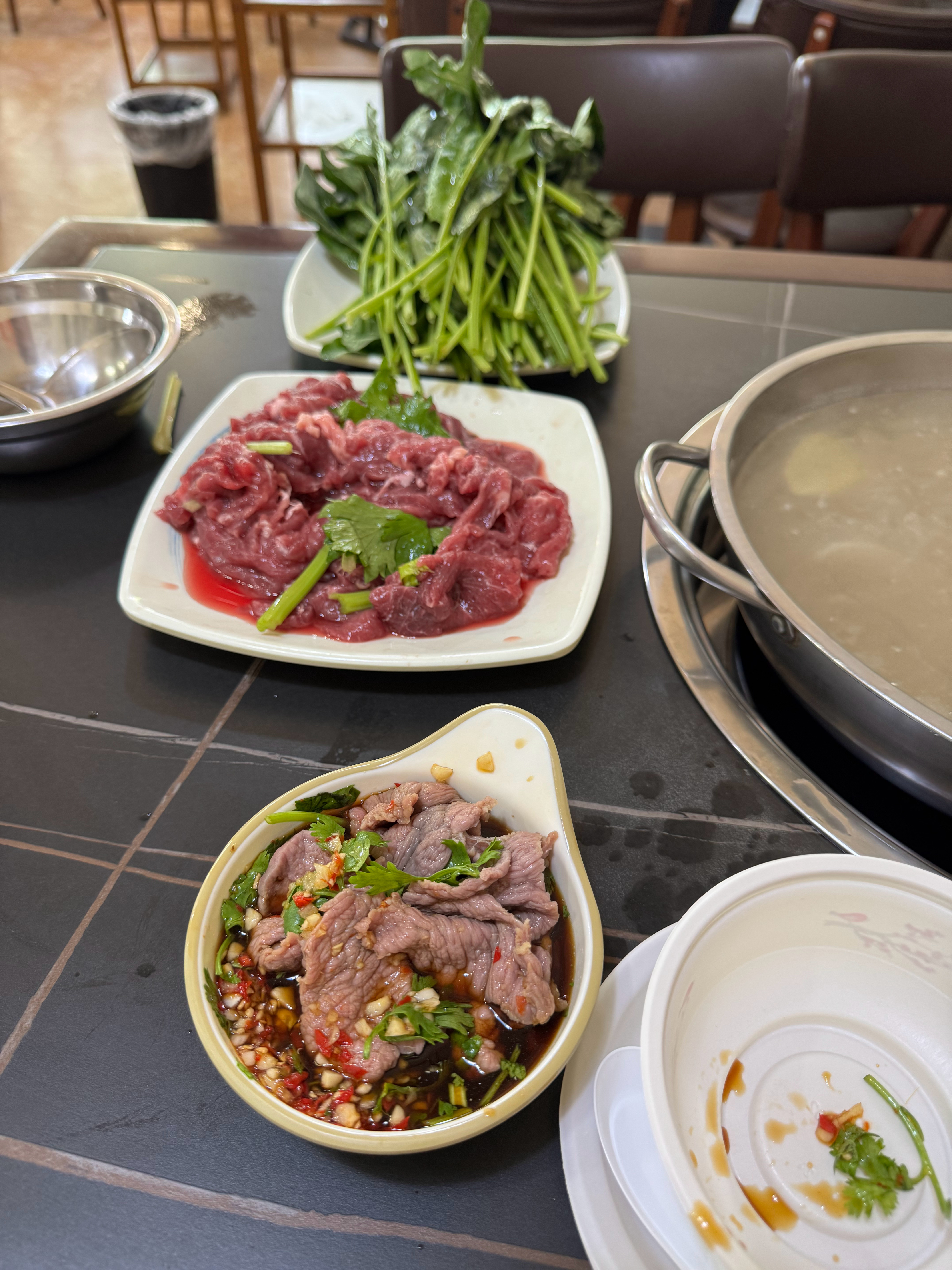 早饭都没吃，一起解决了 
