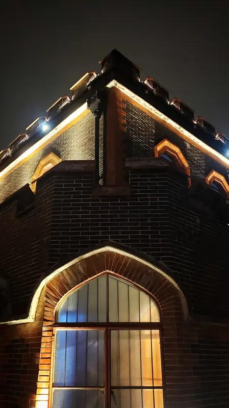 气质、气势、气场，这“三气”相互交融，实在是妙不可言。气质宛如陈酿的美酒，需历经