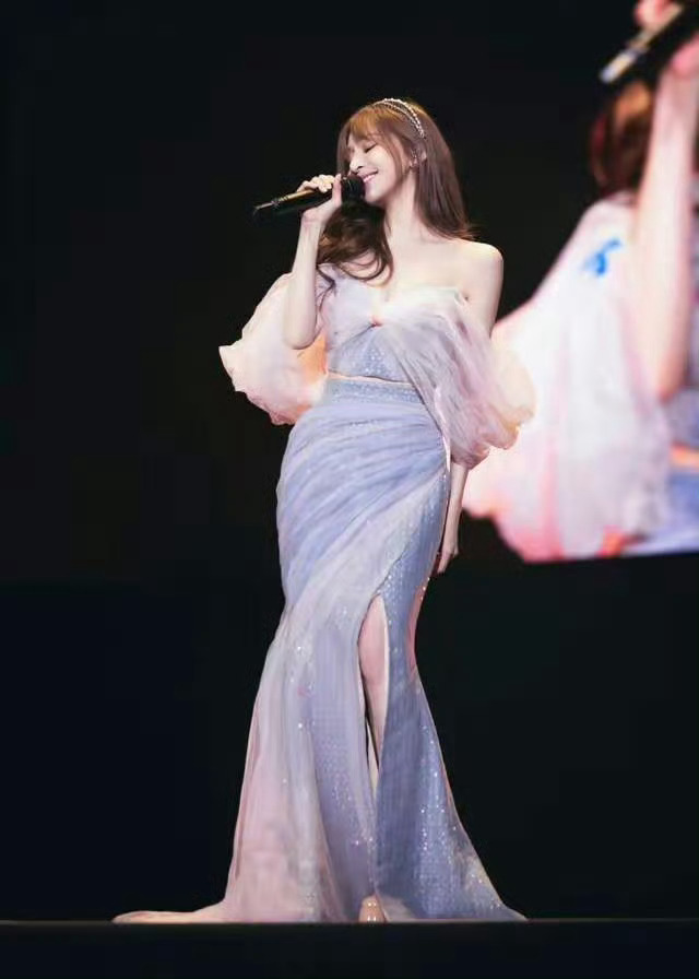 43岁王心凌长得怎么像是18岁少女，甜心教主这状态绝了 