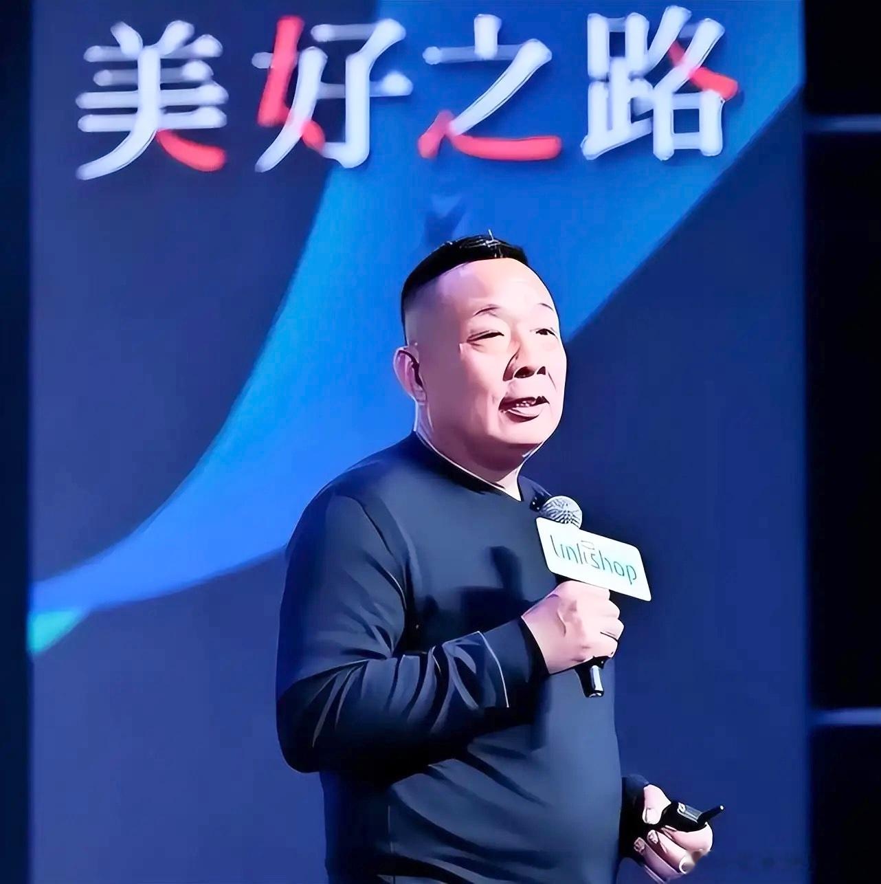 有血性！许昌胖东来房东说：“东来啊，明年商场租金要从800万涨到2400万了。”