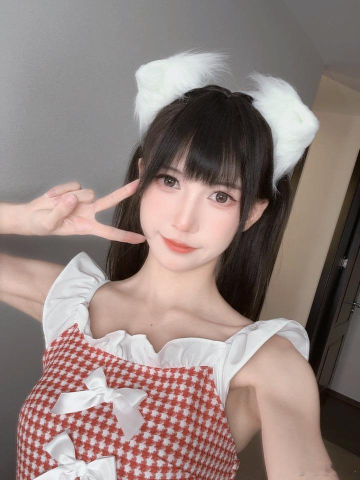 猫耳双马尾~ ​​​