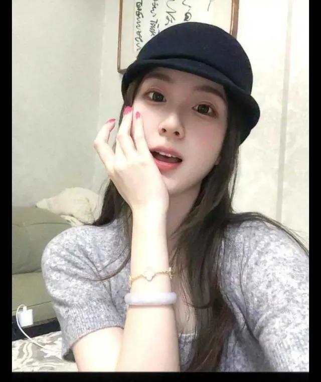 南师大女博士靠着导师的一句话就能进农科院。也难怪她愿意和导师醉生梦死。只是苦了那