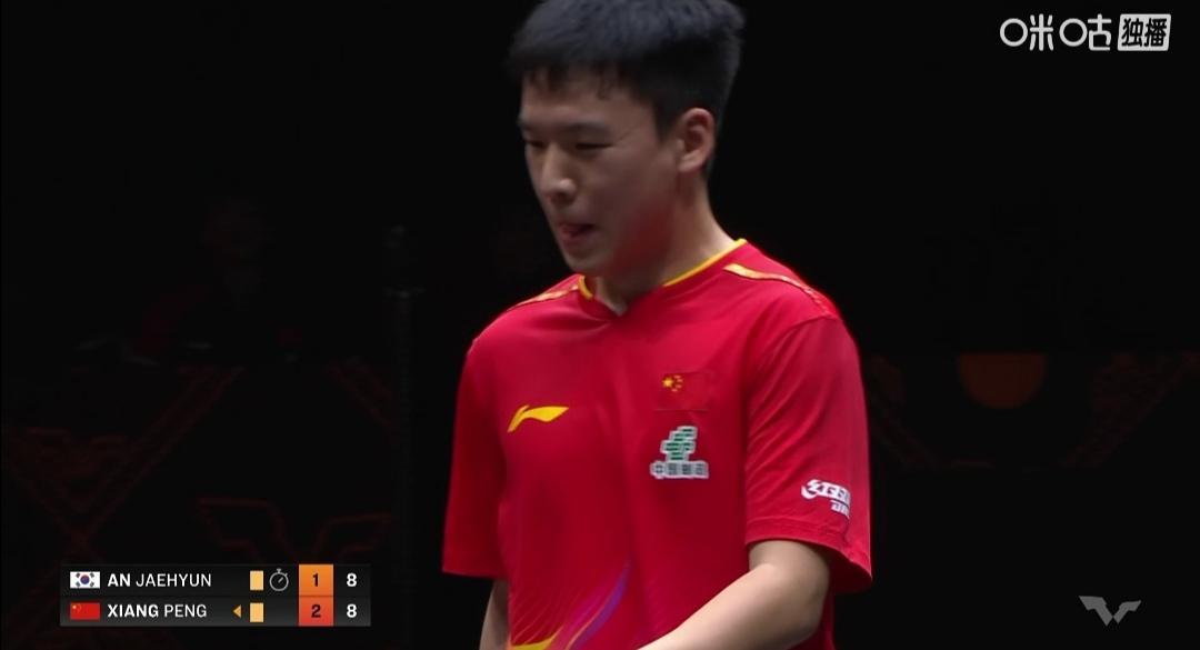 向鹏的喜和忧！


小将向鹏首次参加WTT总决赛，1/8决赛对阵韩国安宰贤。
