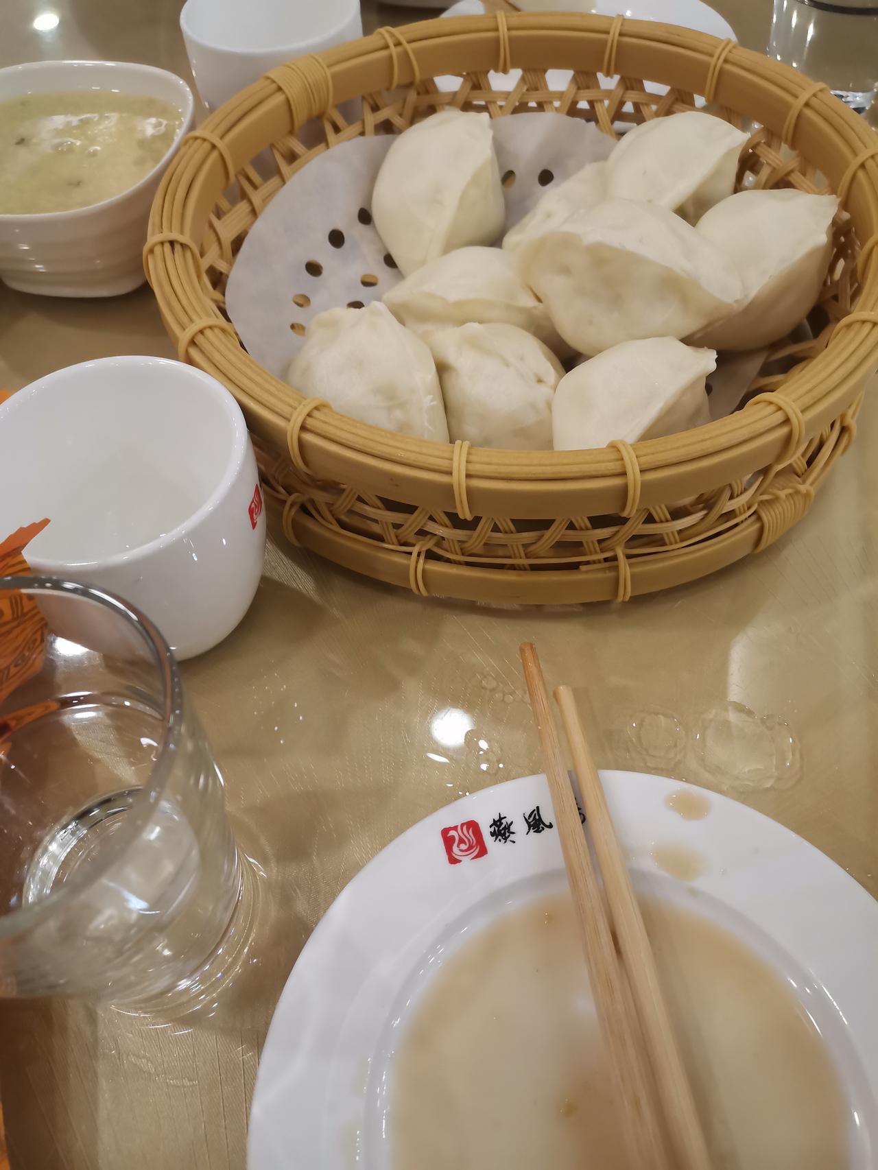 我觉得不合适，除非都认识！