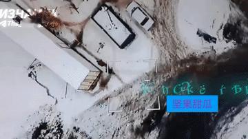 连环打击，苏梅州别列扎村，俄军无人侦察机盯了一个村子很久，发现是乌军飞手盘踞和无