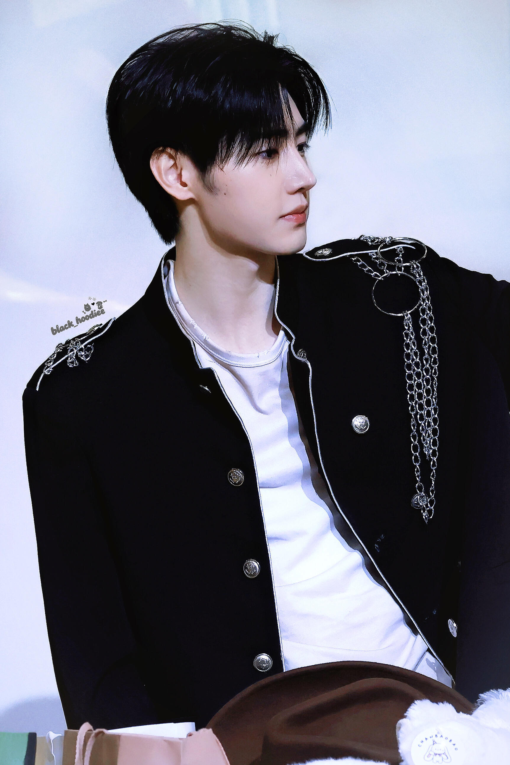 朴成训[超话]  260831 Makestar线下签售🖤👑/BHoodie