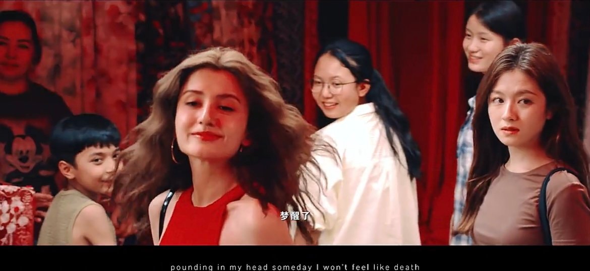 李兰迪喀什的太阳不会落下 夏孜的重启人生，被李兰迪演得细腻又真诚，勇敢告别过往，