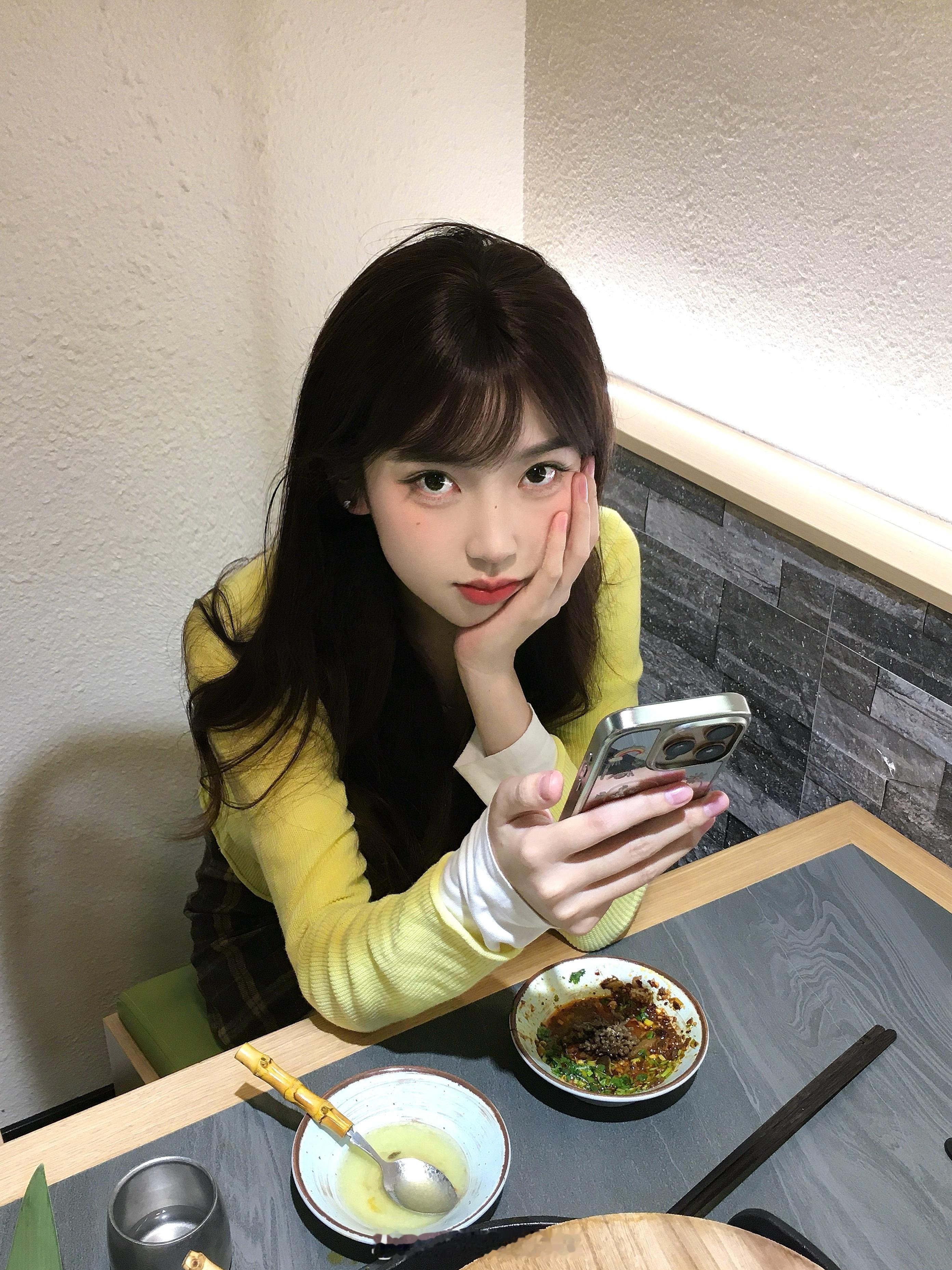 难吃的火锅不妨碍我拍好看的照片…^_^ 