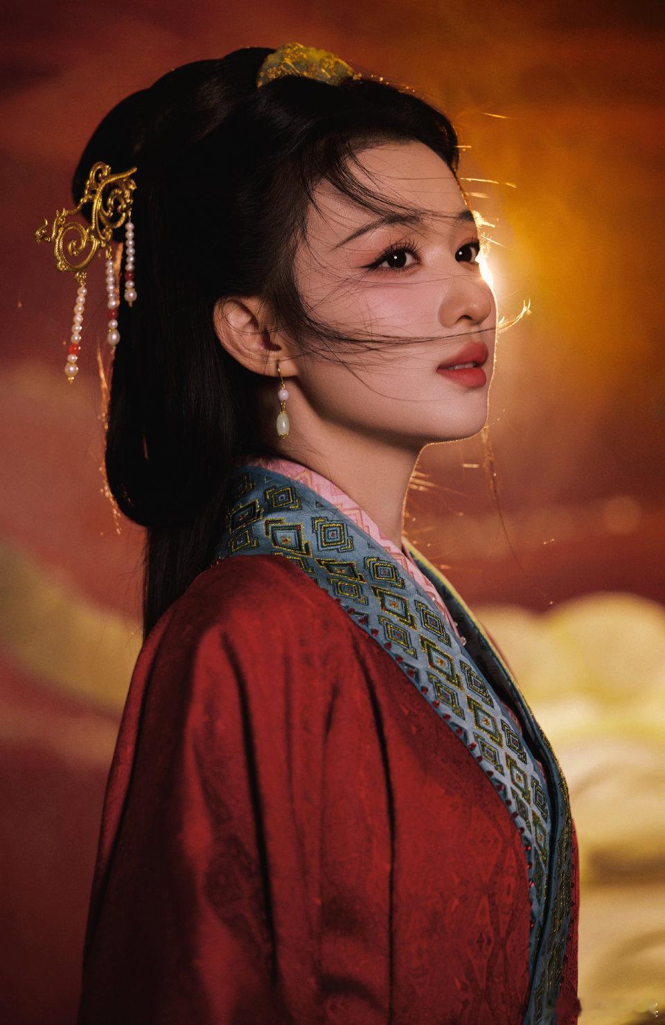 王楚然，天选古人，真的美哭了春晚春晚段子大考秦岚李沁王楚然美成啥了王楚然昭君太美