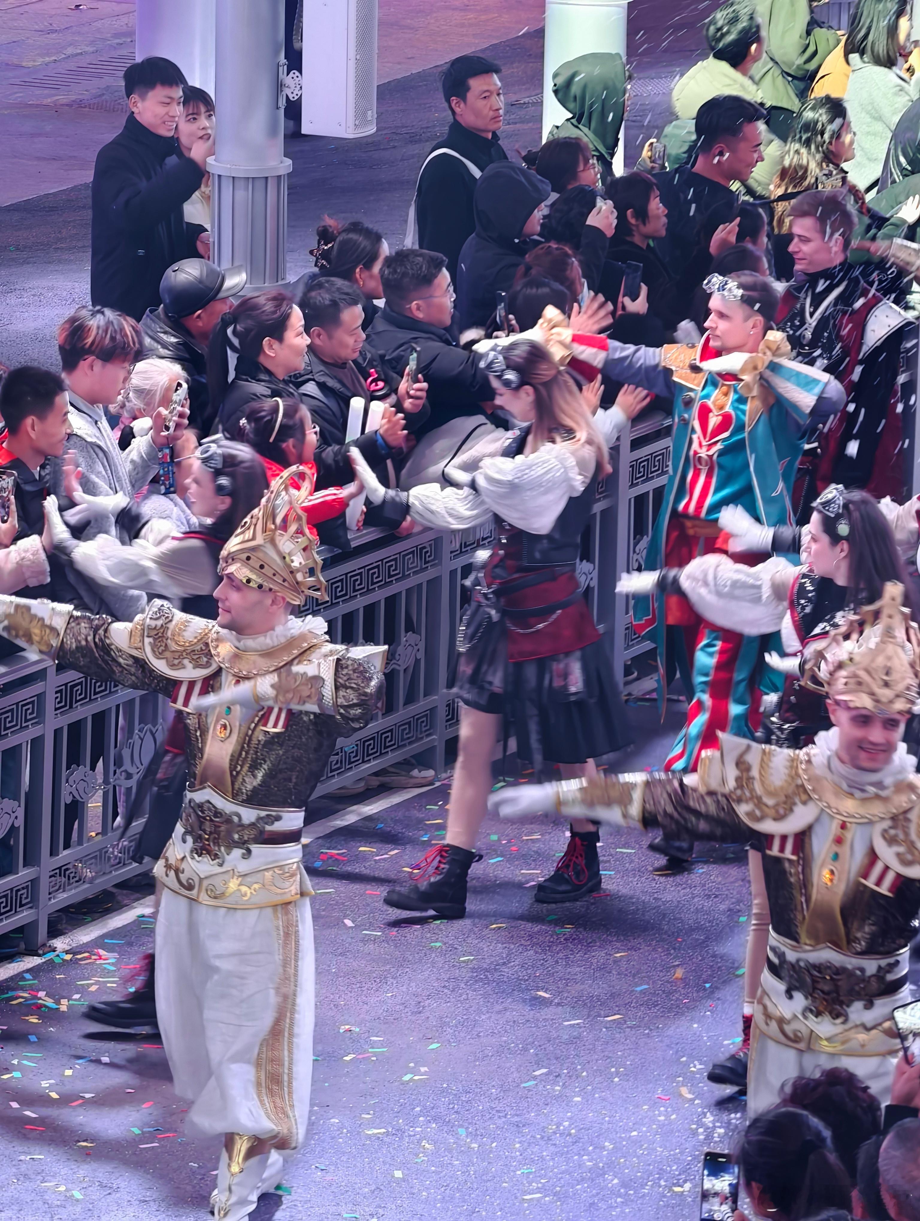 开工第一天 请假开工第一天都赶紧请假吧要么就是老板一堆废话开会要么就是干活对接找