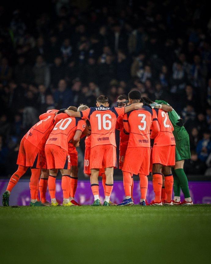 【今球讲】足球是很讲究运势的，不可能一直赢下去。皇家社会主场2比1战胜巴塞罗那，