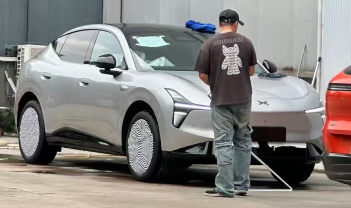 小鹏 mona 的 suv ？ 