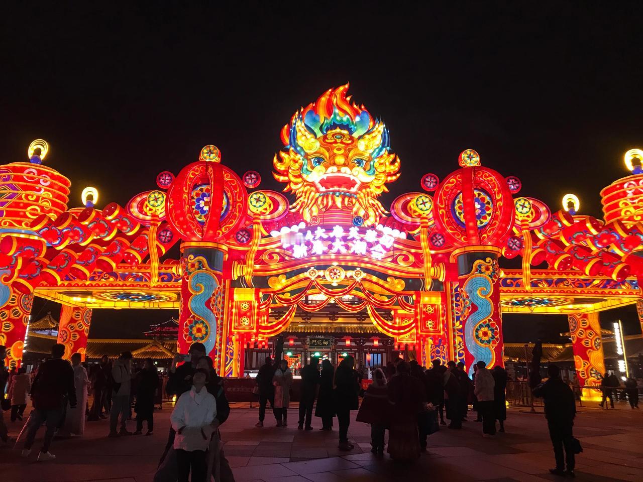 昨天跟一个广东人聊天，才知道粤语大家为什么都称为鸟语[捂脸]。

广东人说话，我