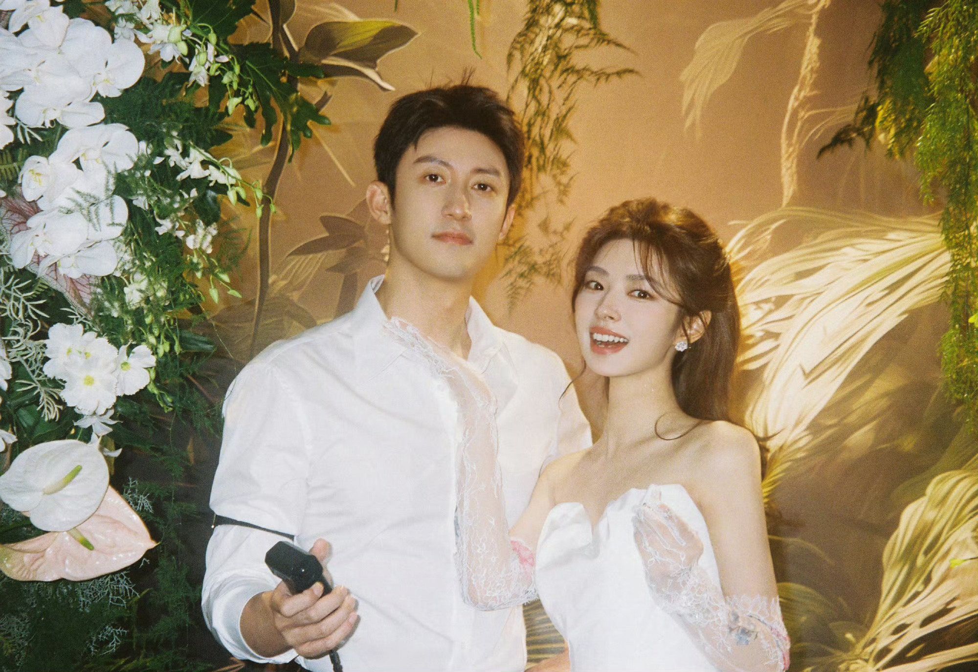 黄景瑜徐若晗明川有知夏预告《明川有知夏》概念片也太会拍了！黄景瑜徐若晗演绎极致宿