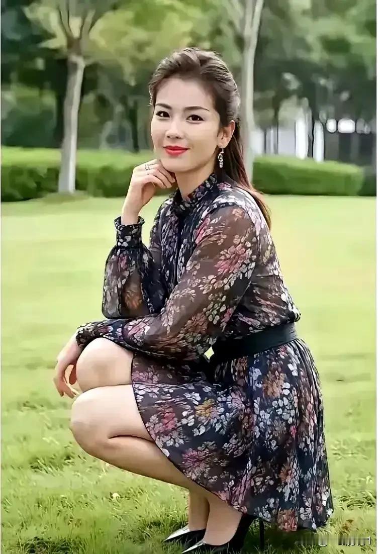 真是太扎心了，刘爆发文深感无力，这位内柔外刚的女人，真替她心疼，她还有复盘可能吗