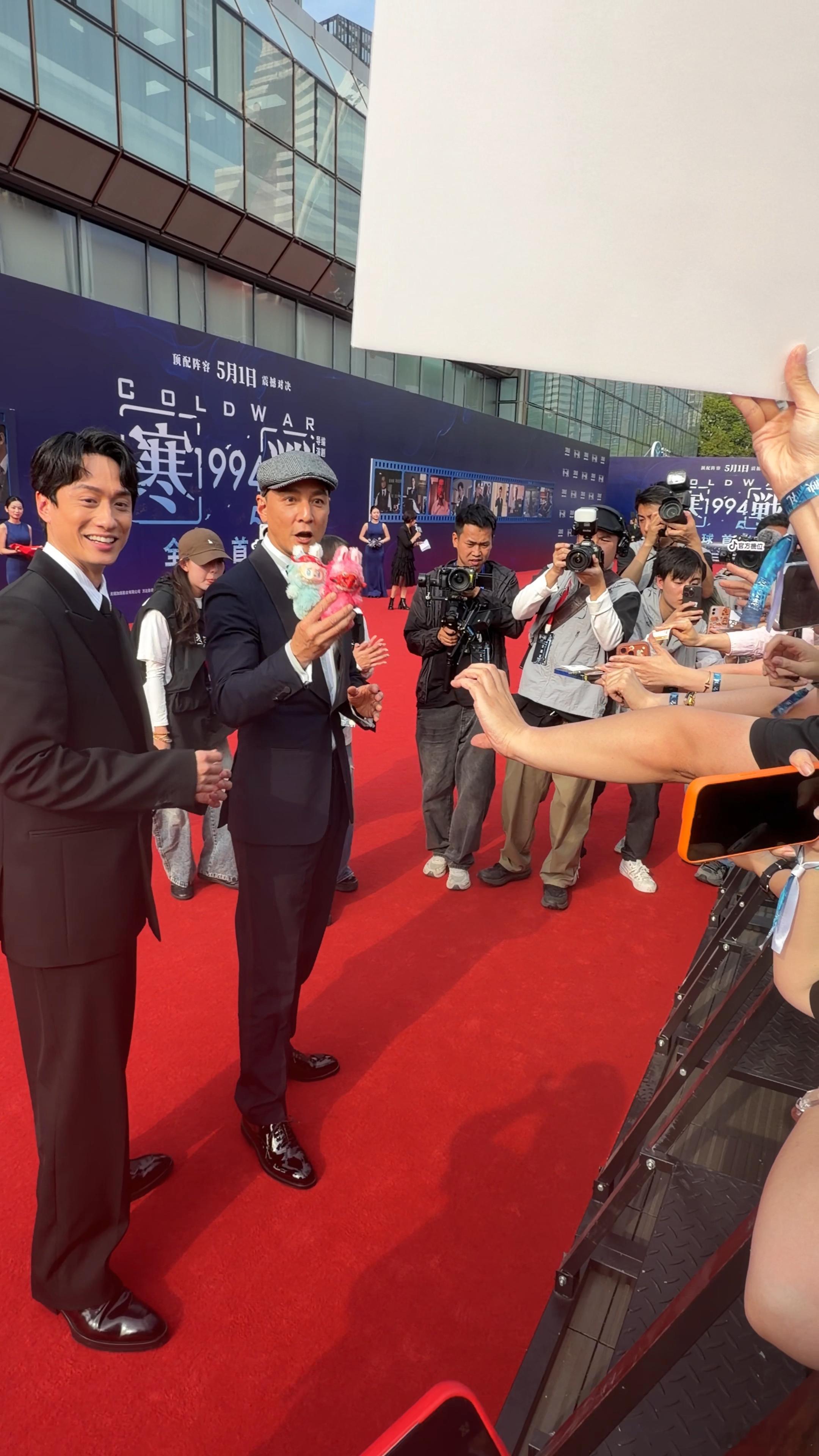 阿祖收到了lazuzu电影寒战1994影迷狂欢时刻来临！《寒战 1994》预热诚