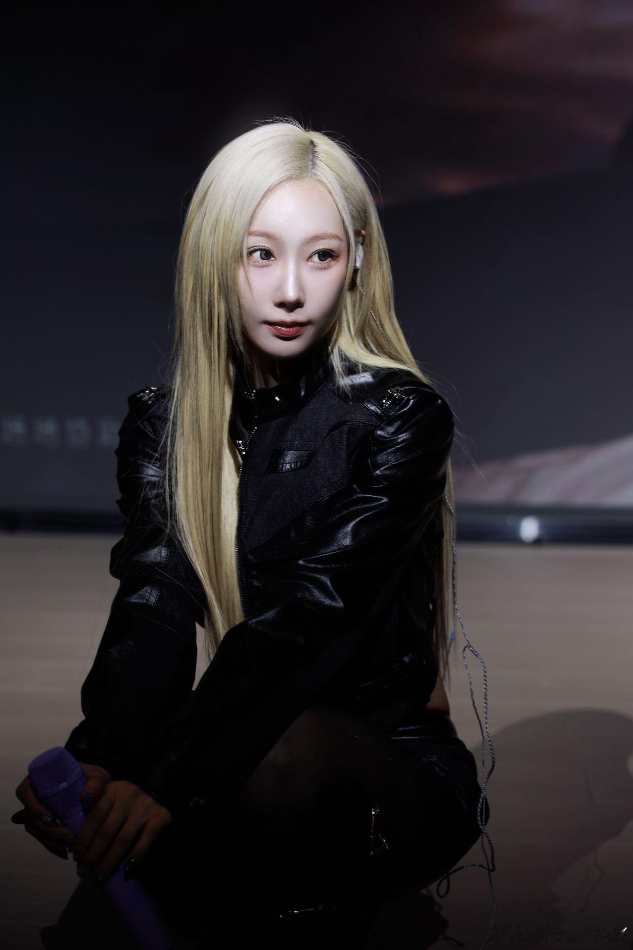 内娱女爱豆自曝回归期变美是做医美敢说又真实的韩东谁不爱！内娱少有的活人绿卡，捕梦