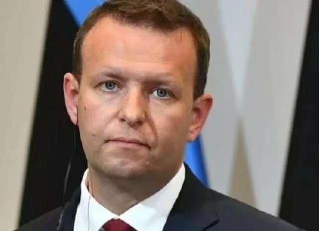 就问中国怕不怕？强大的爱沙尼亚曾向中国发出最后通牒，让中国必须在爱沙尼亚和 俄罗